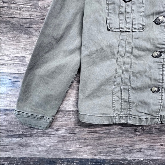 Knox Rose Green Utility Jacket with Classic Design and Long Sleeves - Picture 4 of 9